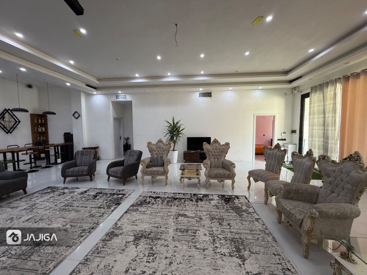ویلا استخر دار در چهارباغ